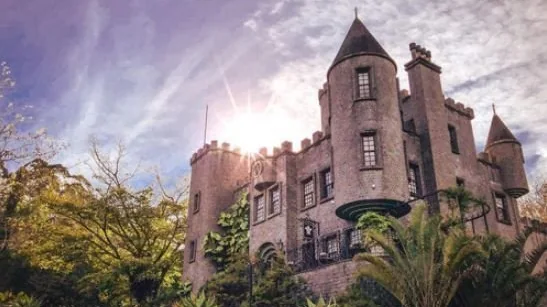 Castelo Britânico e Nova Veneza