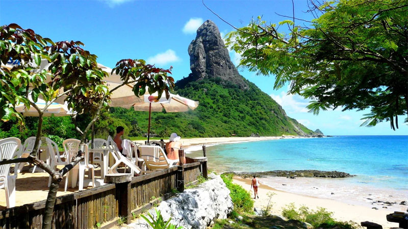 Fernando de Noronha Natureza preservada e mar inesquecível